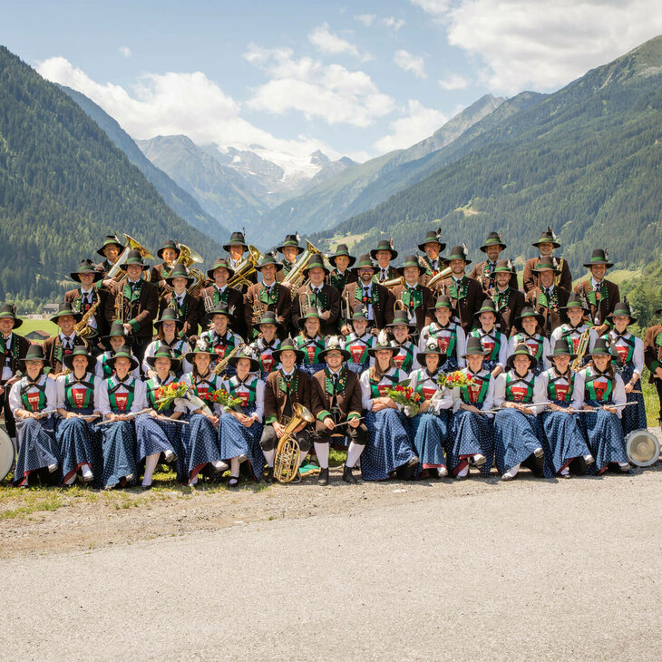 Bundesmusikkapelle Neustift im Stubaital Gesamtbild 2016